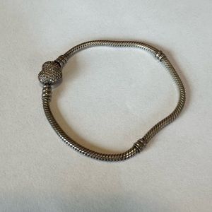 Pandora Charm Bracelet Rose Gold Heart Closure